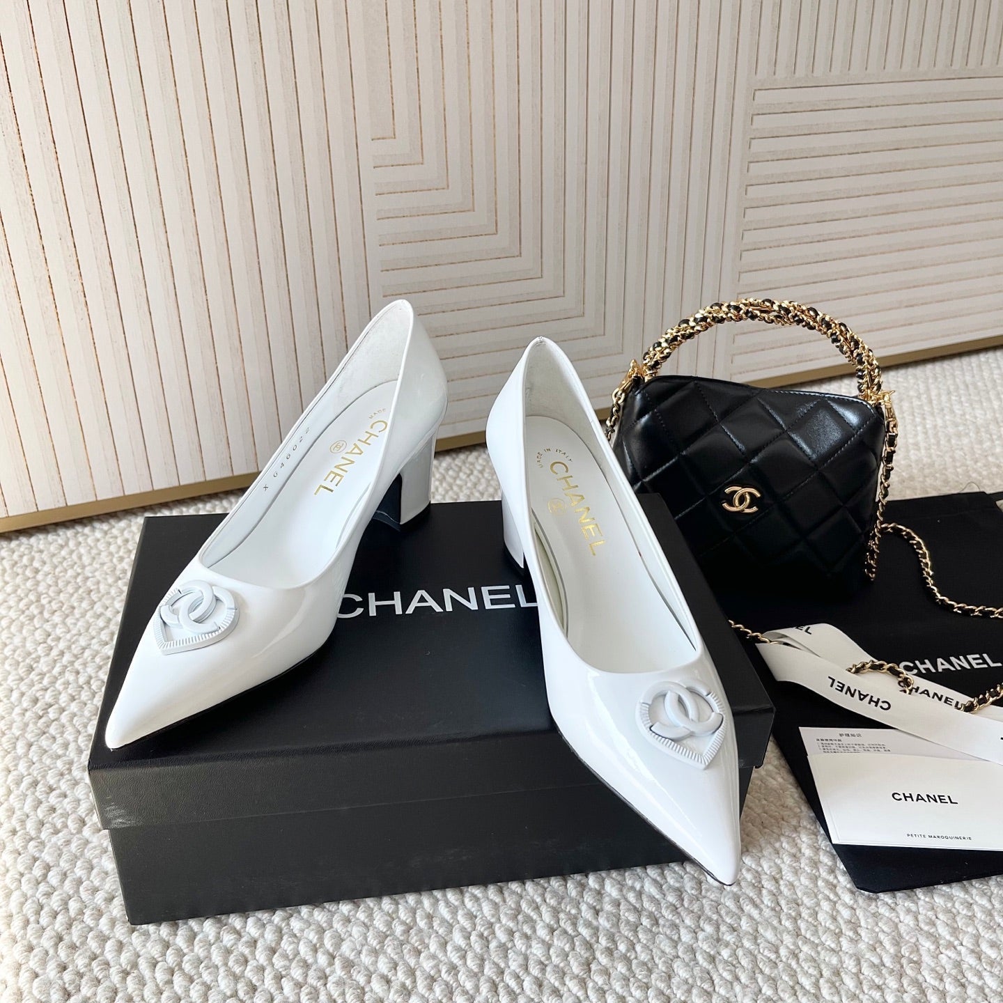 Chanel 2026 Pump With Heart-shaped Buckle Black Patent Leather 787140
