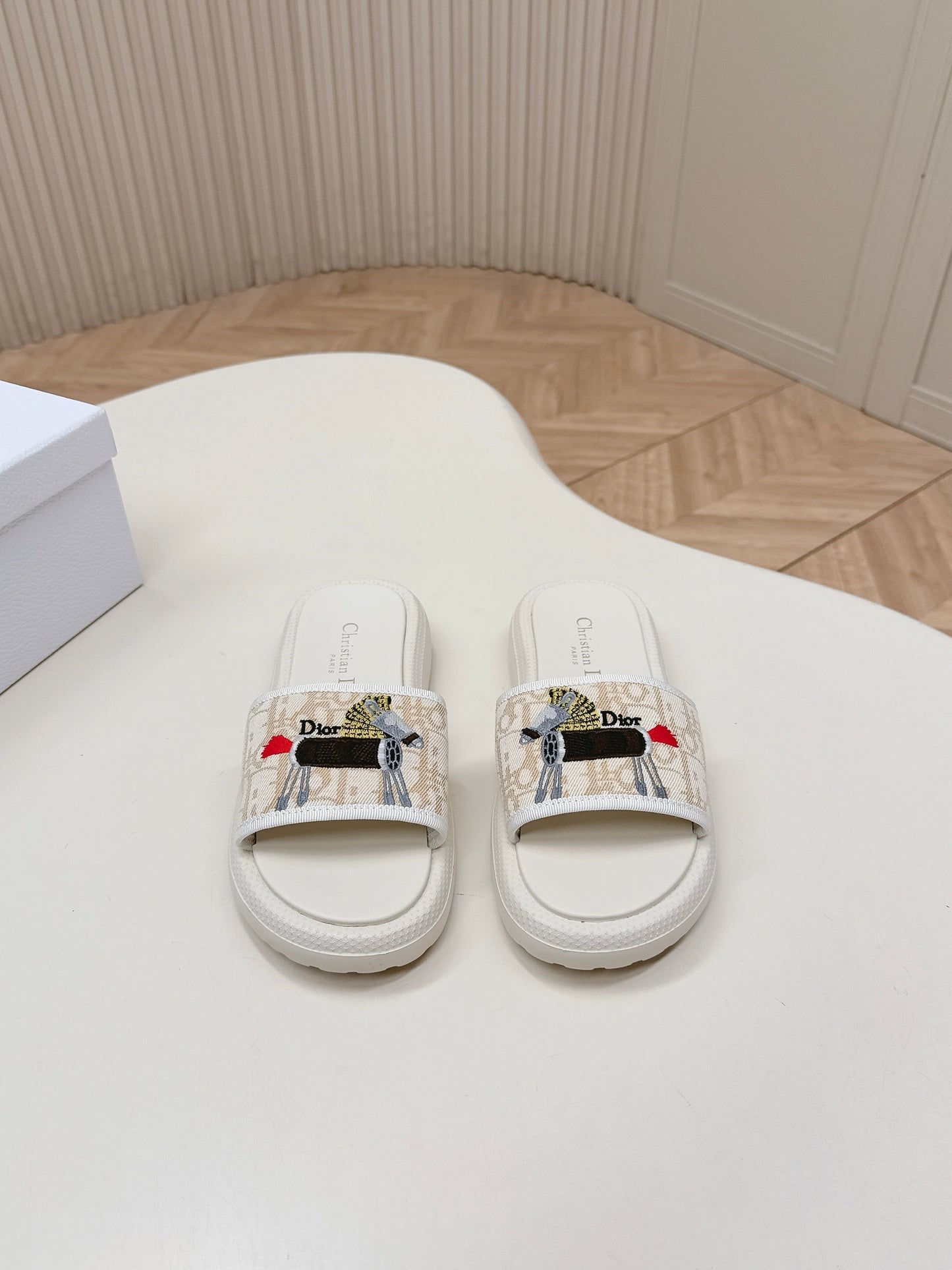 CD 26s Slippers White Beige Canvas Lambskin 643803