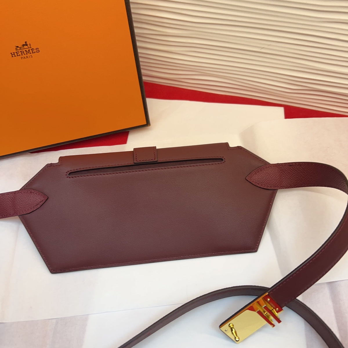 HM Elan Pocket Belt Burgundy Gold Calfskin 202785