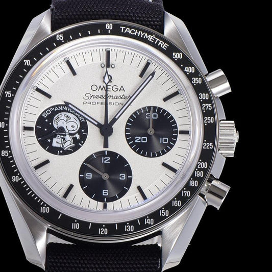 SPEEDMASTER MOONWATCH SNOOPY BLACK BEZEL TEXTILE