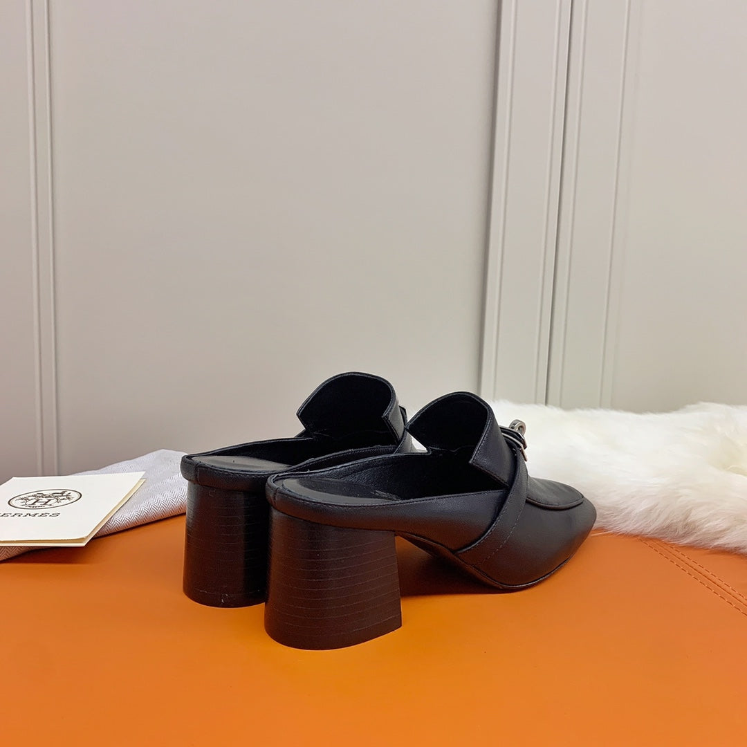 HM Blossom Mule 65mm Black Sheepskin 546303