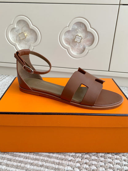 HM Sandal Cowhide 858995