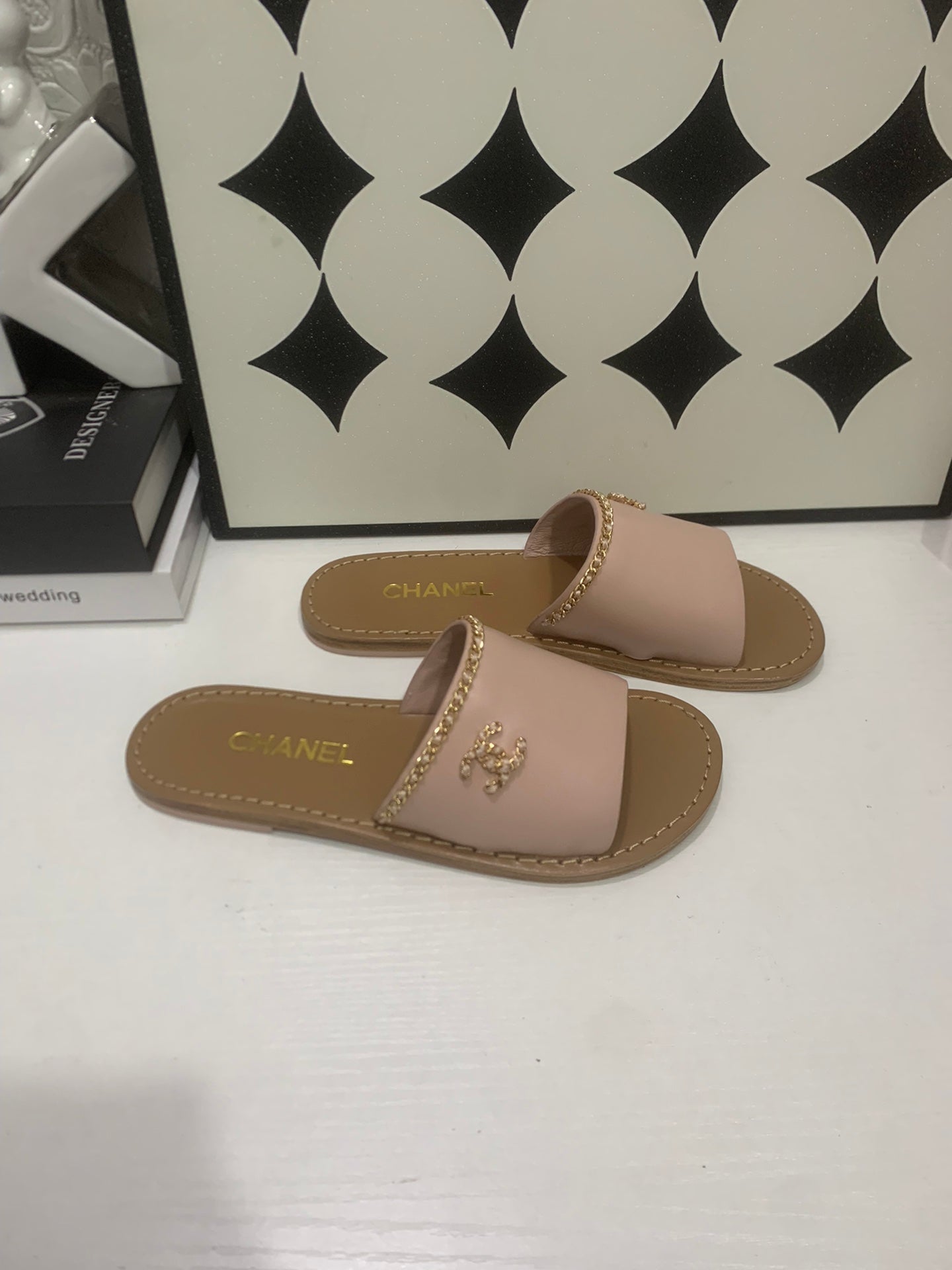 CC 2026 Slippers Light Pink Brown Cowhide 668090