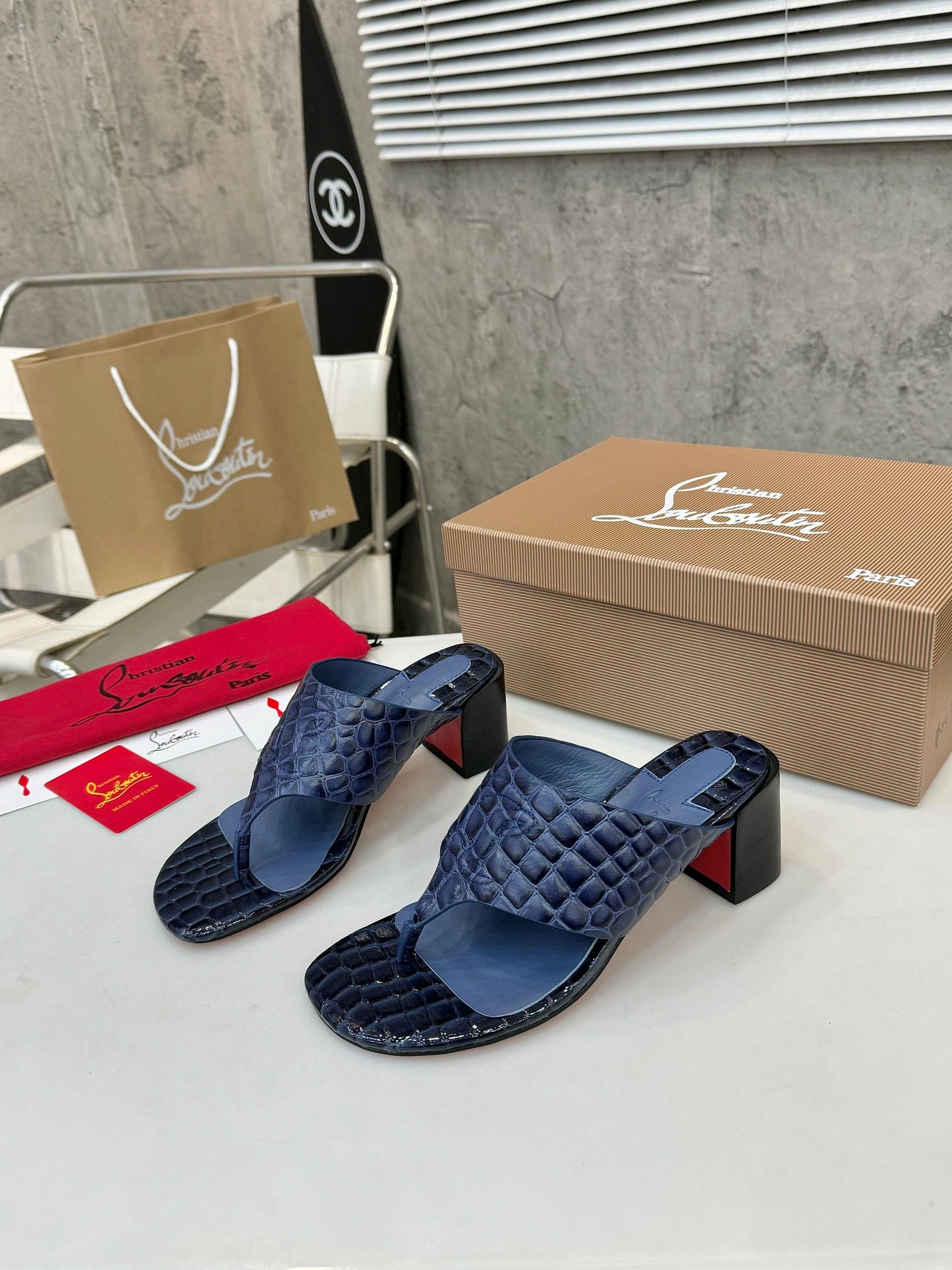 Christian Louboutin 2026 Tongamule Sandals 70mm Croc-Embossed Leather 780399