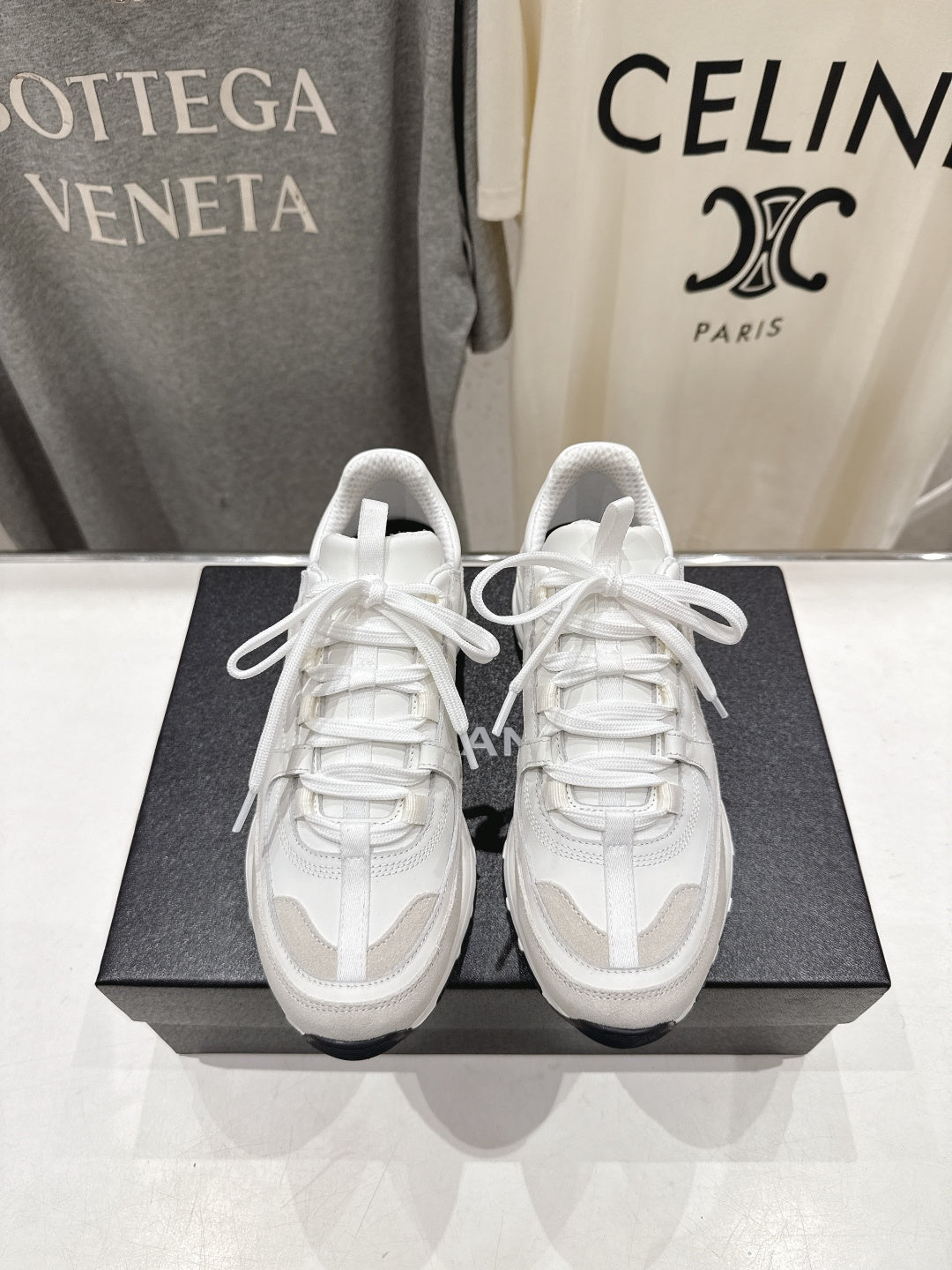 Chanel 2026 Sneaker Cowhide Suede 713010