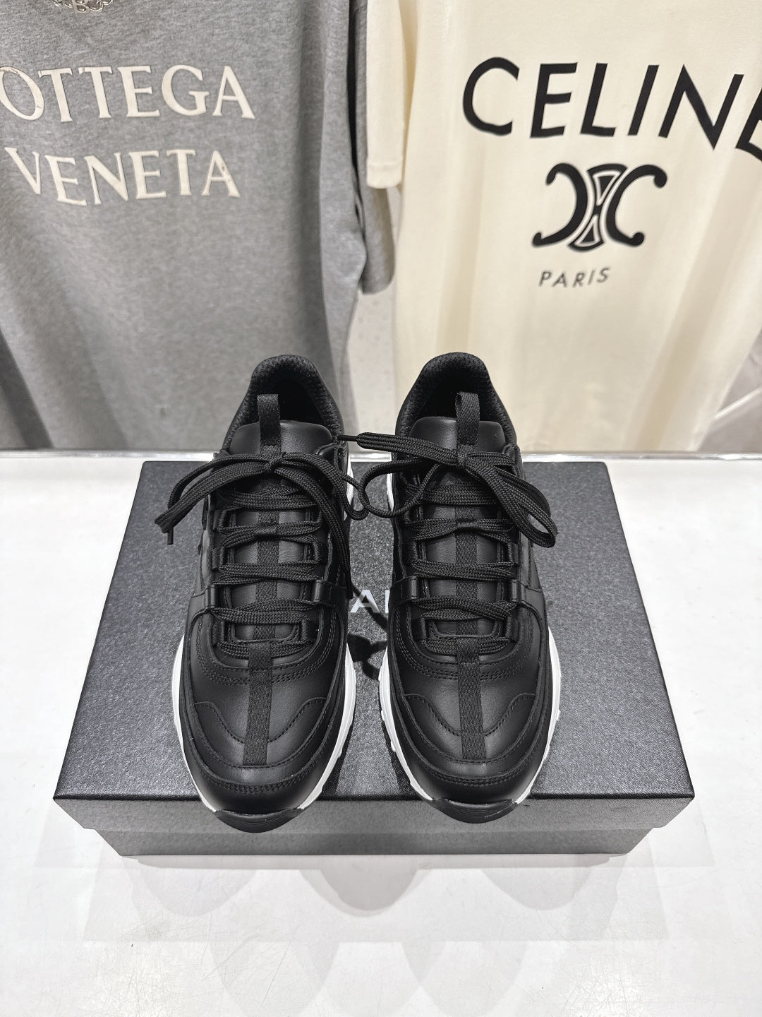 Chanel 2026 Sneaker Cowhide Suede 713010