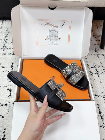 Hermes 2026 Giulia Sandal Calfskin