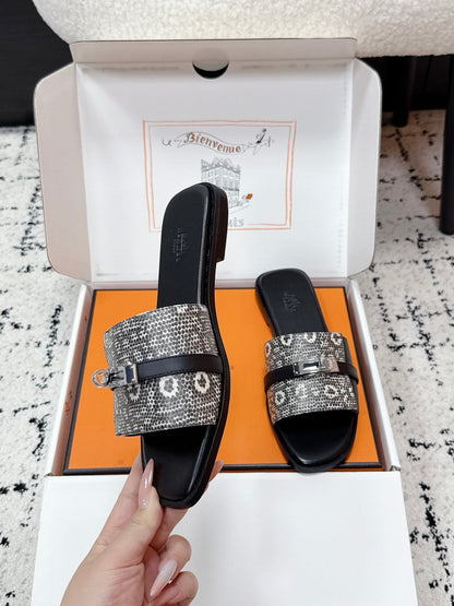Hermes 2026 Giulia Sandal Calfskin