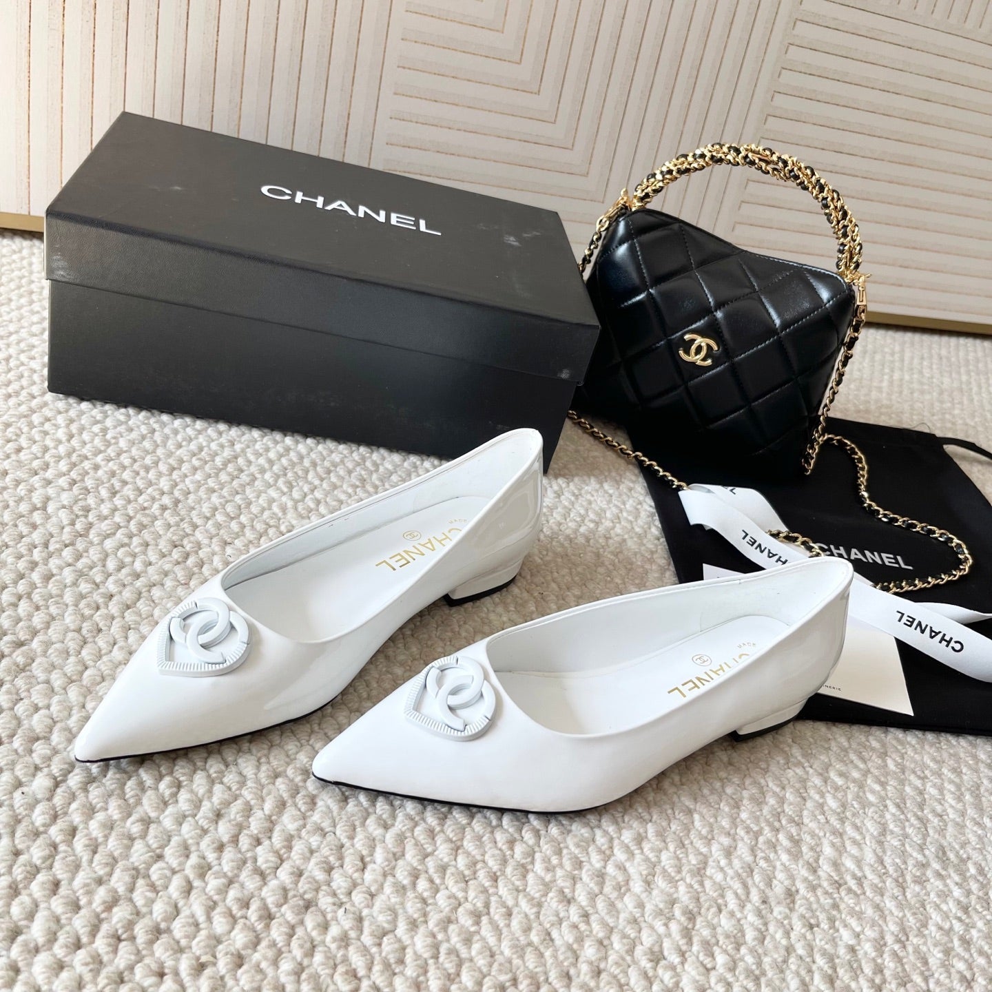 Chanel 2026 Pump With Heart-shaped Buckle Black Patent Leather 787140