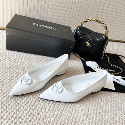 Chanel 2026 Pump With Heart-shaped Buckle Black Patent Leather 787140