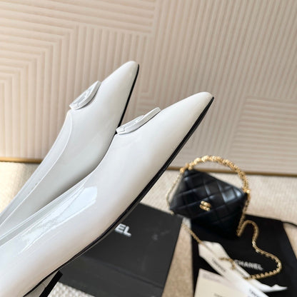 Chanel 2026 Pump With Heart-shaped Buckle Black Patent Leather 787140