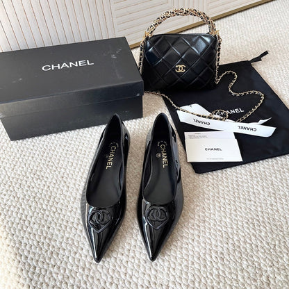 Chanel 2026 Pump With Heart-shaped Buckle Black Patent Leather 787144