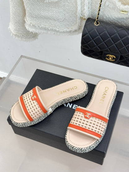 CC 2026 Slippers Double C Woven Lambskin