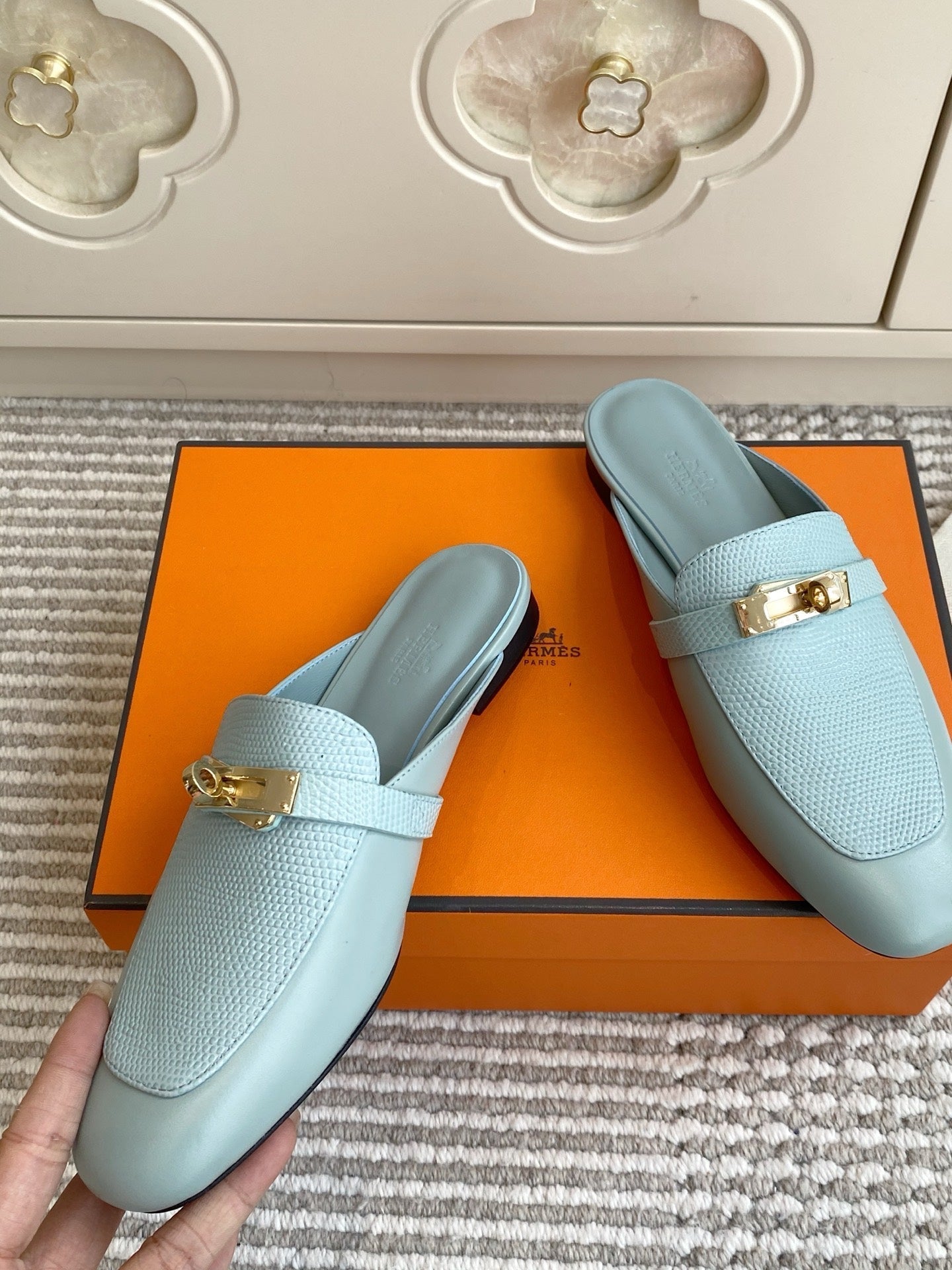 HM Oz Mules Calfskin 858870
