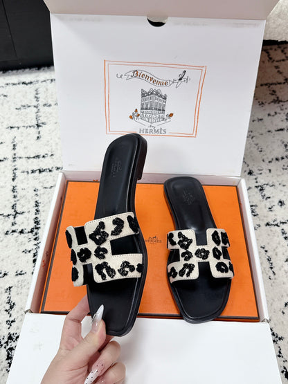 HM 26ss Oran Sandals Black Ivory Denim Cowhide 617184