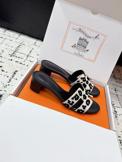 HM 26ss High-Heeled Sandals 50 Black Ivory Suede Cowhide 617226