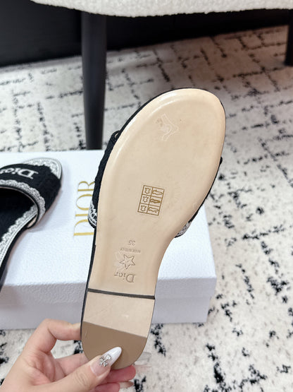 CD 26 Embroidered Slippers Black Canvas 617083