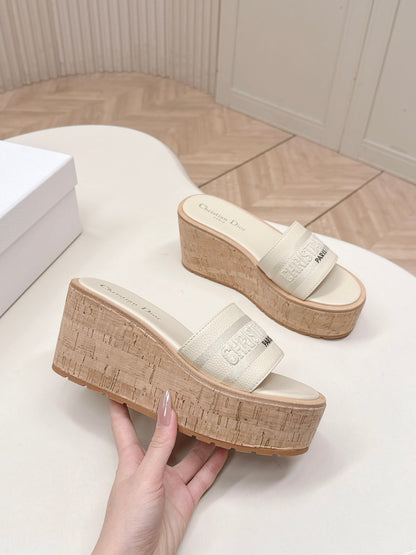 CD 26s  Platform Sandals 85 White Cowhide 643777