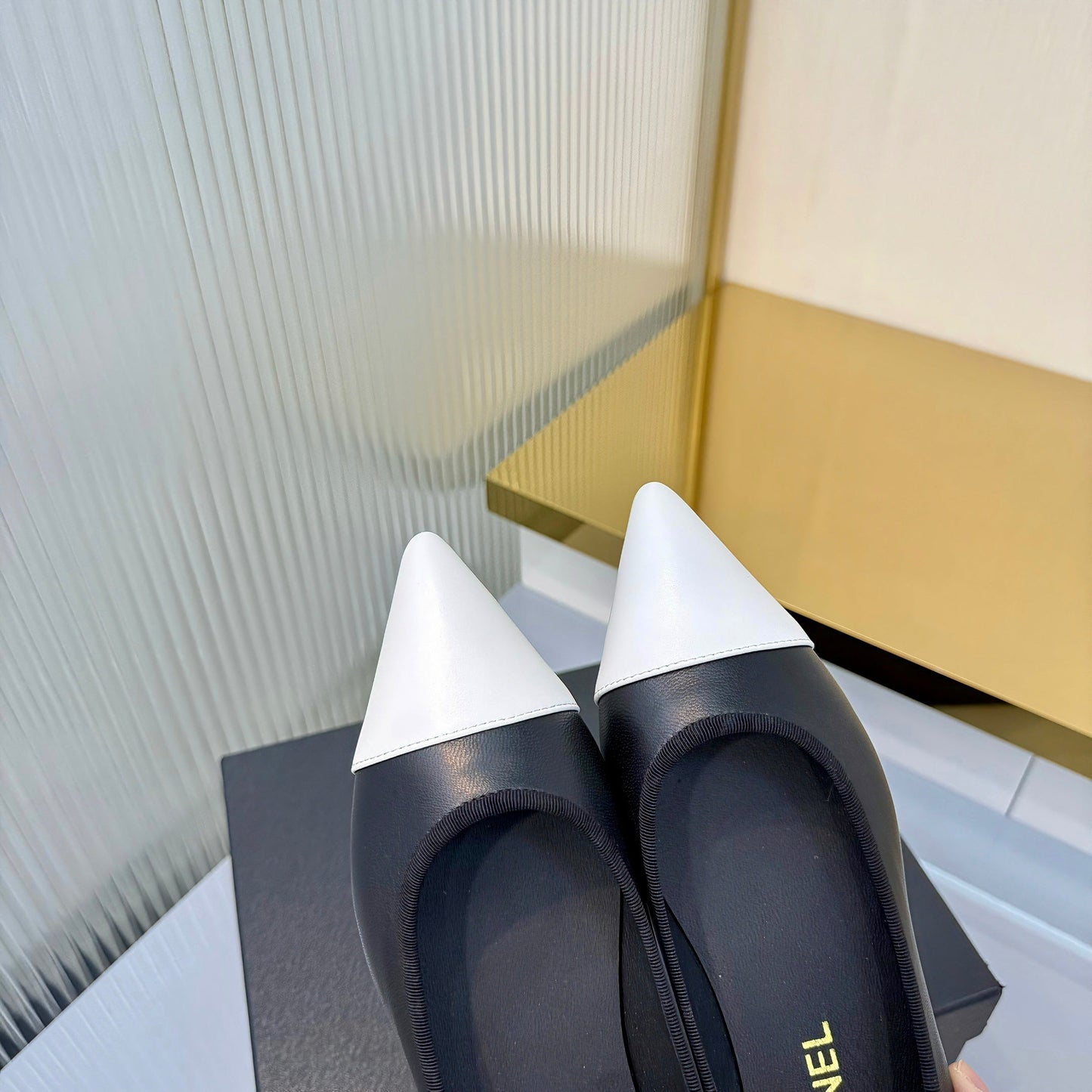 CC 2026 Ballet Flats Black White Sheepskin 668124
