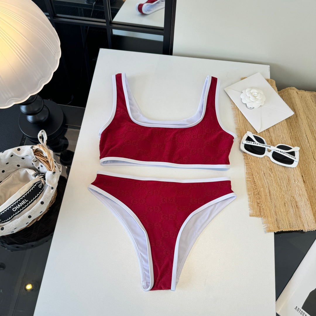 Gucci 26s Two-Piece Red Cotton 184235