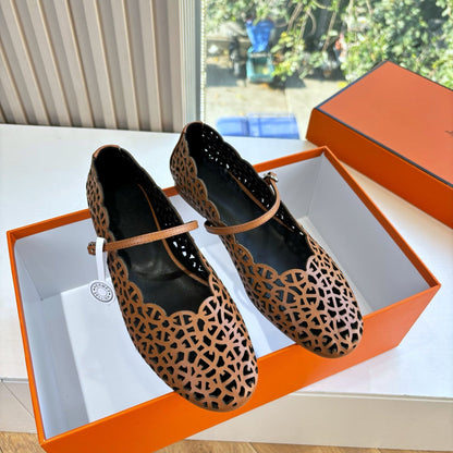 HM 26ss Pig-Nose Ballet Flat Brown Black Cowhide 603930