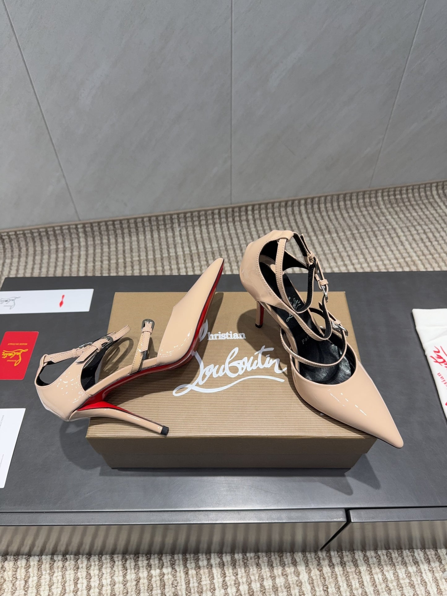 CL 26SS High Heel Pump 100 Beige Patent Leather 613872