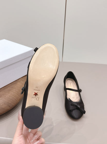 CD 26A Bow-tie Mary Jane 40 Sheepskin
