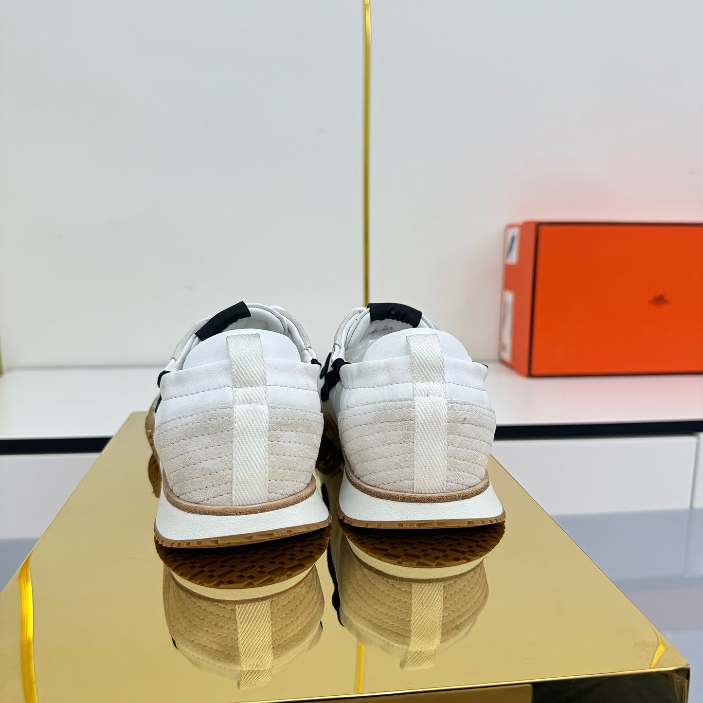 HM 2026 Casual Sneakers Beige White Suede 667357