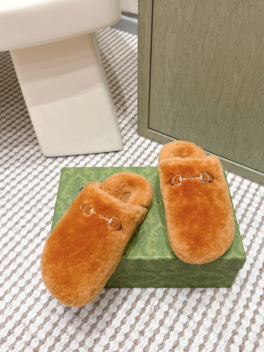 GG 26ss Loafers Rhinestones Orange Wool 612027