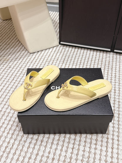 CC 26s Thong Sandals Yellow Suede Sheepskin 632354