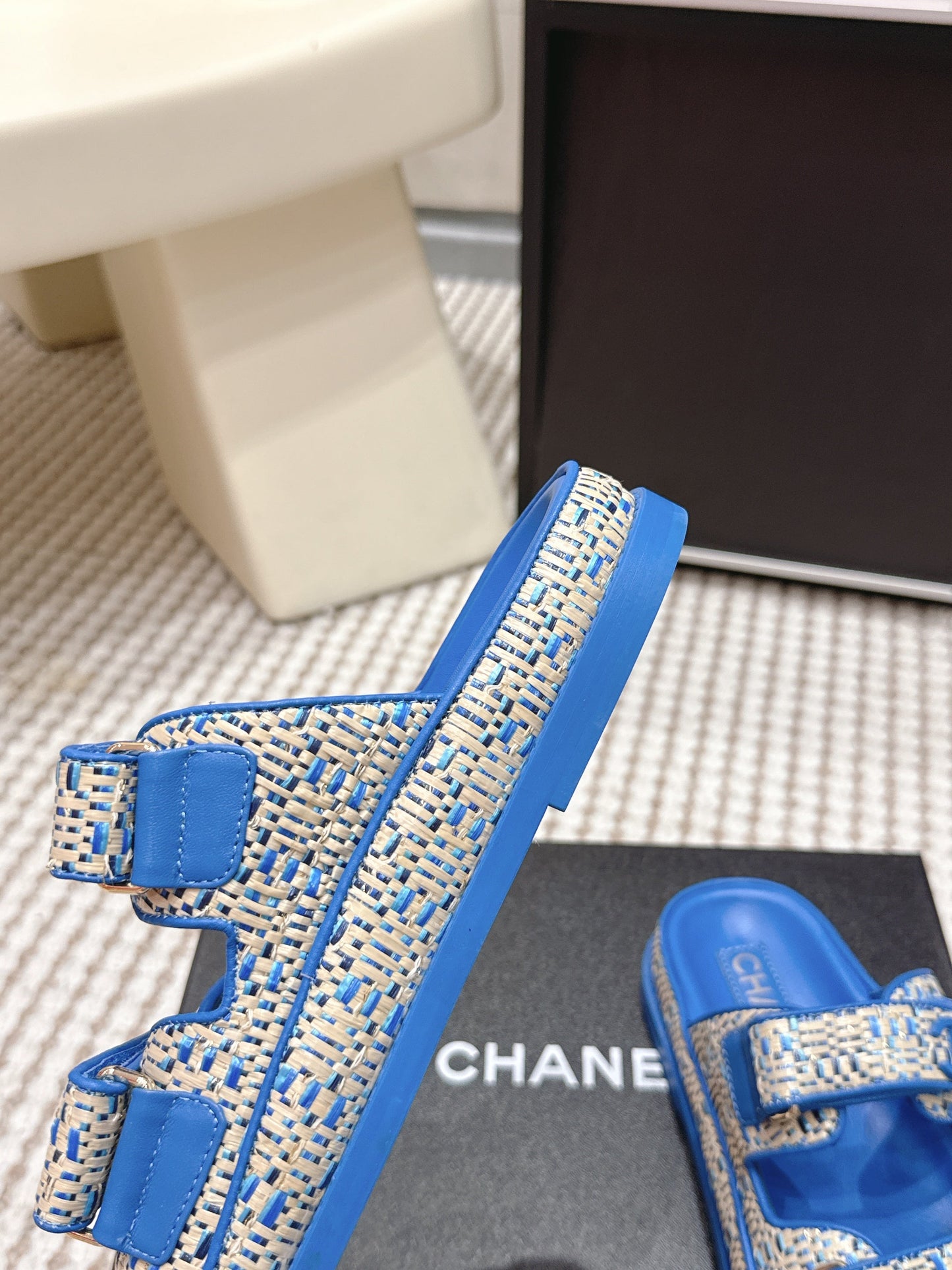 CC 26s Sandals Blue Beige Leather Raffia 632398