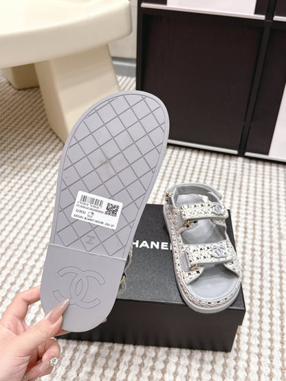 CC 26s Sandals Gray White Beige Leather 632403