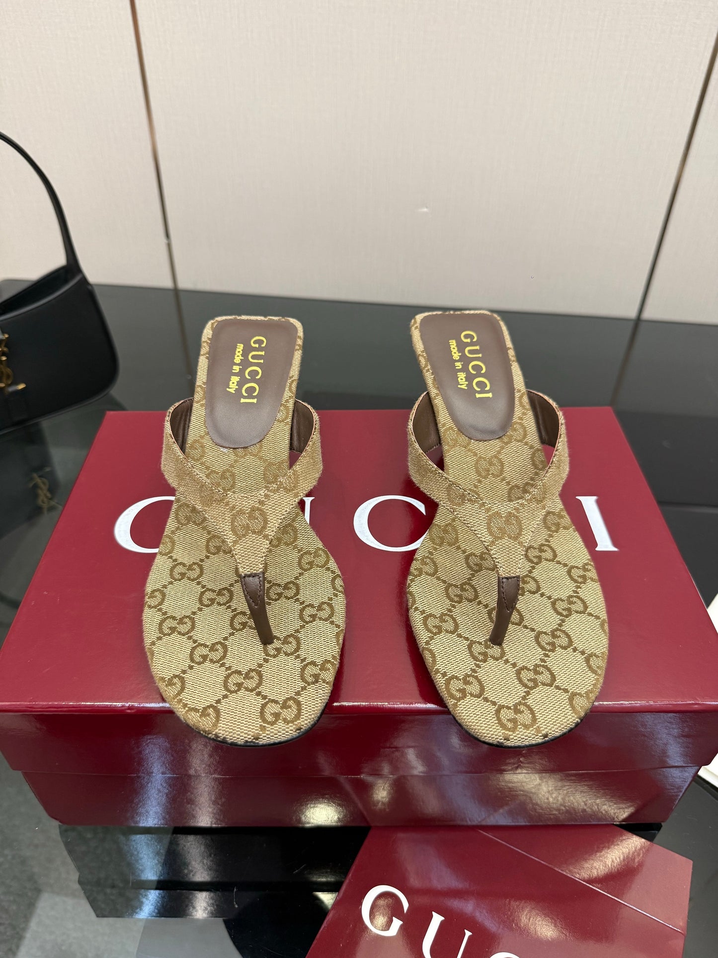 Gucci 2026 Vittoria Thong Sandals 55mm Canvas Leather 726151