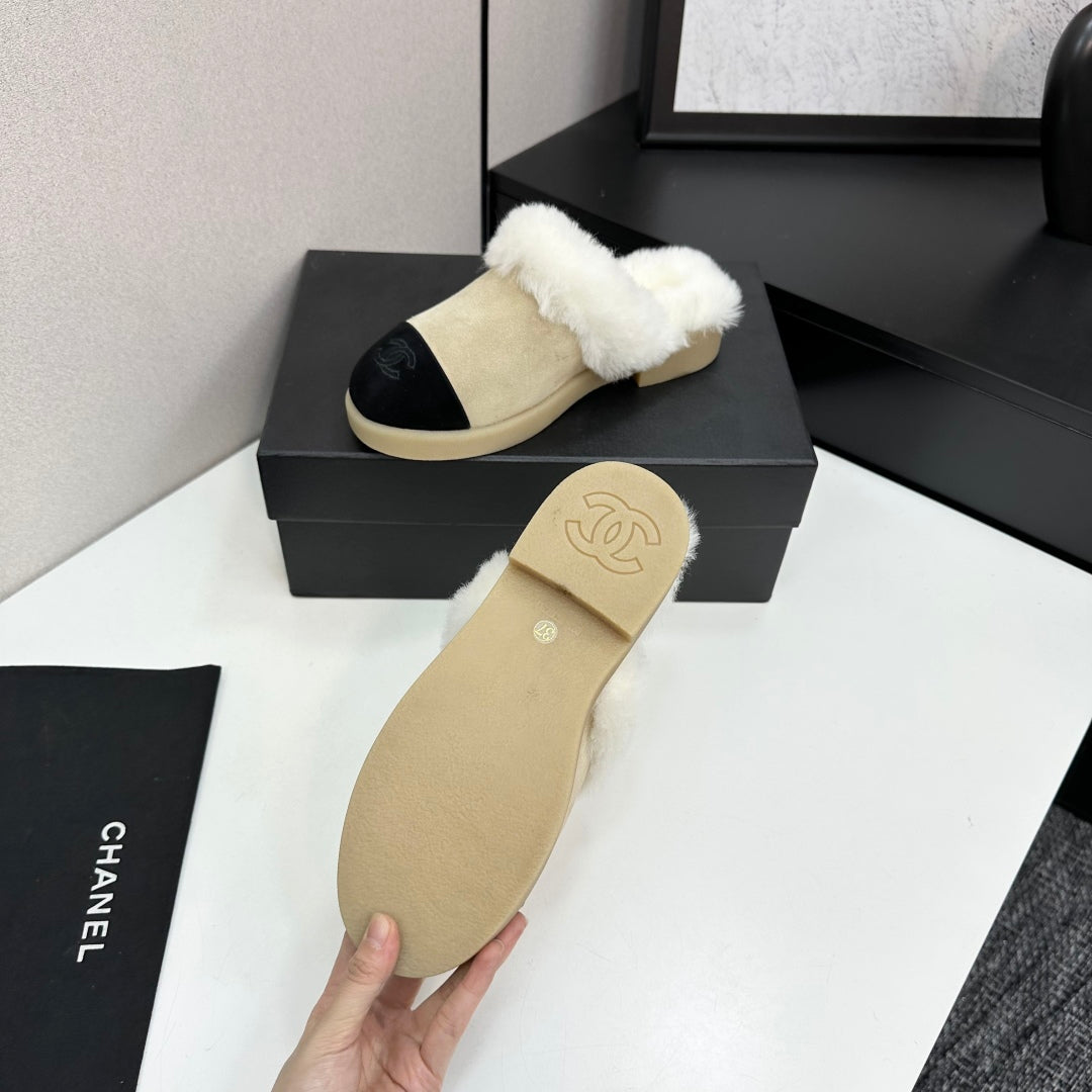 CC furry mule light beige black suede and wool 532577
