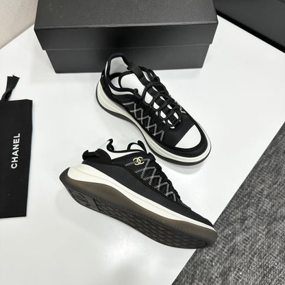 CC 26s Casual Sneakers Black Fabric Cowhide 626371