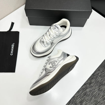 CC 26s Casual Sneakers White Gray Fabric Cowhide 626380