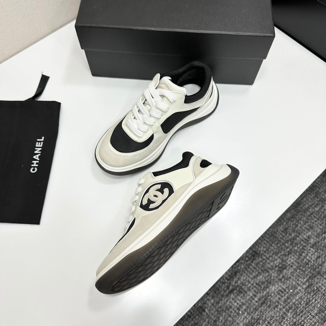 CC 26s Casual Sneakers Light Beige Black Fabric Suede 626470