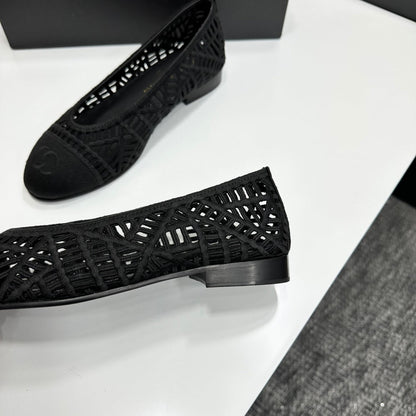 CC 26s Ballet Flats Black Canvas Leather 626301
