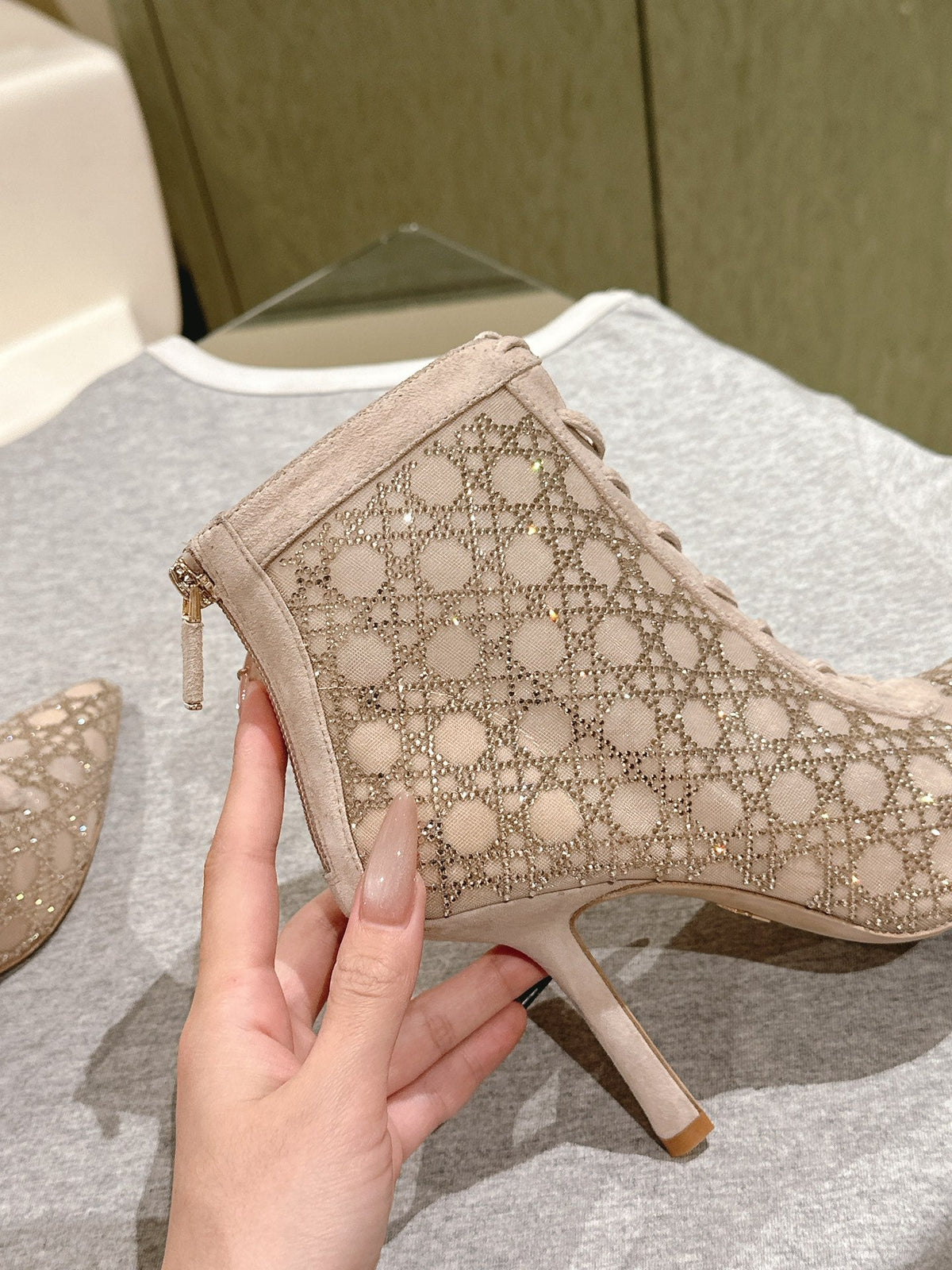 CD Capture  Ankle Boot  85mm Beige  Mesh & Suede 483090