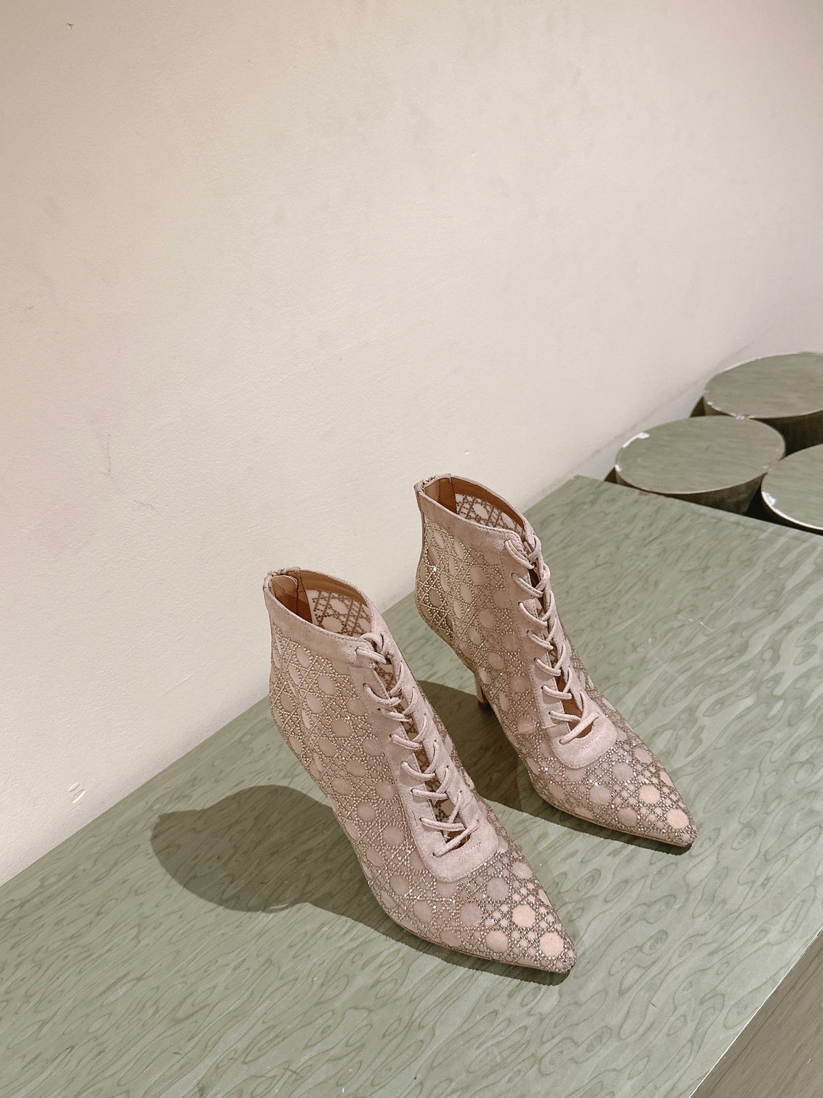 CD Capture  Ankle Boot  85mm Beige  Mesh & Suede 483090