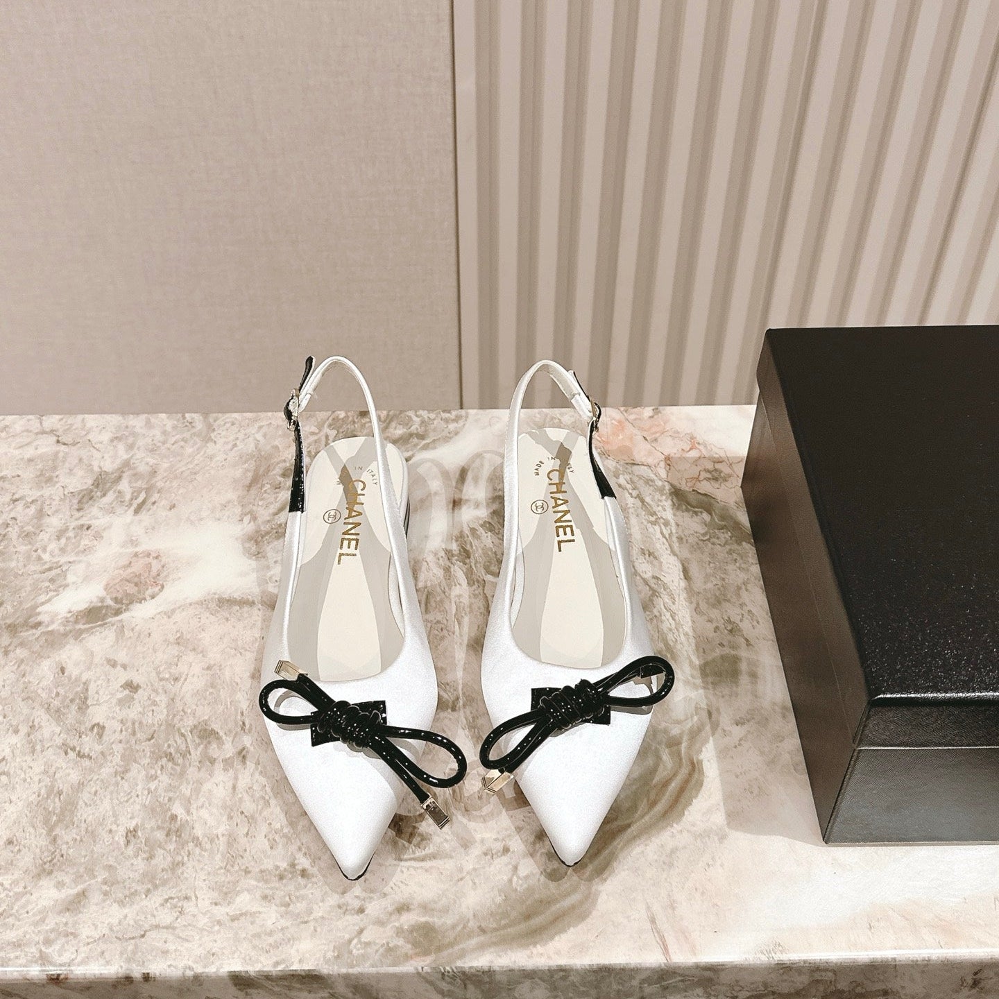 CC 26s Slingback Flat White Satin Sheepskin 658475