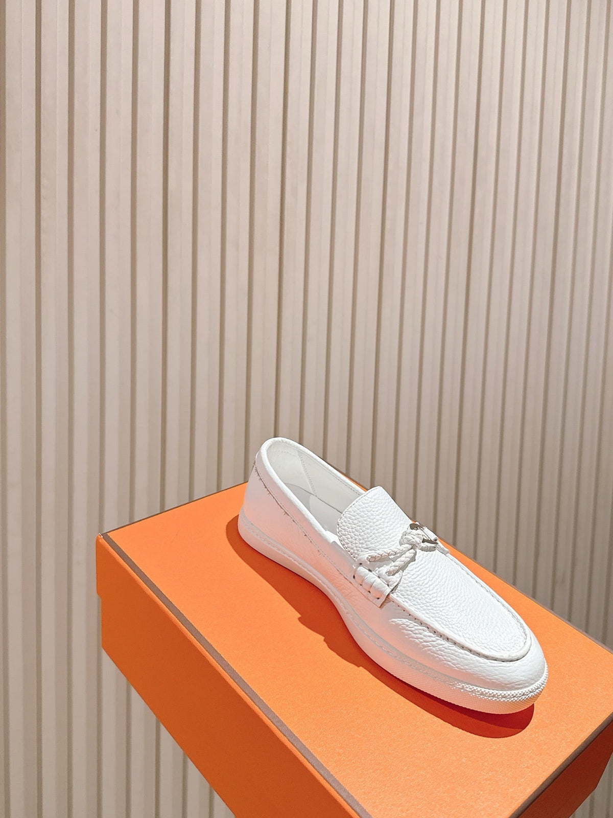 HM 25s Ignacio Loafer White Grain Leather Rubber 445336