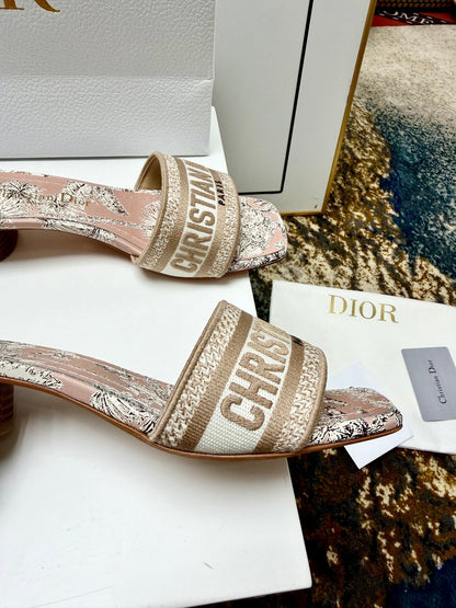 CD 26s Embroidered Sandals Pink Nude Gold Canvas Leather 683012