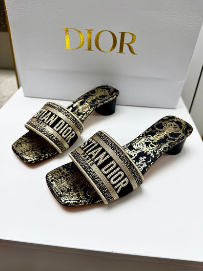 CD 26s Embroidered Sandals Black Gold Genuine Leather 683025