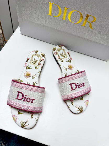 CD 26s Floral Embroidered Sandals White Pink Canvas 683033