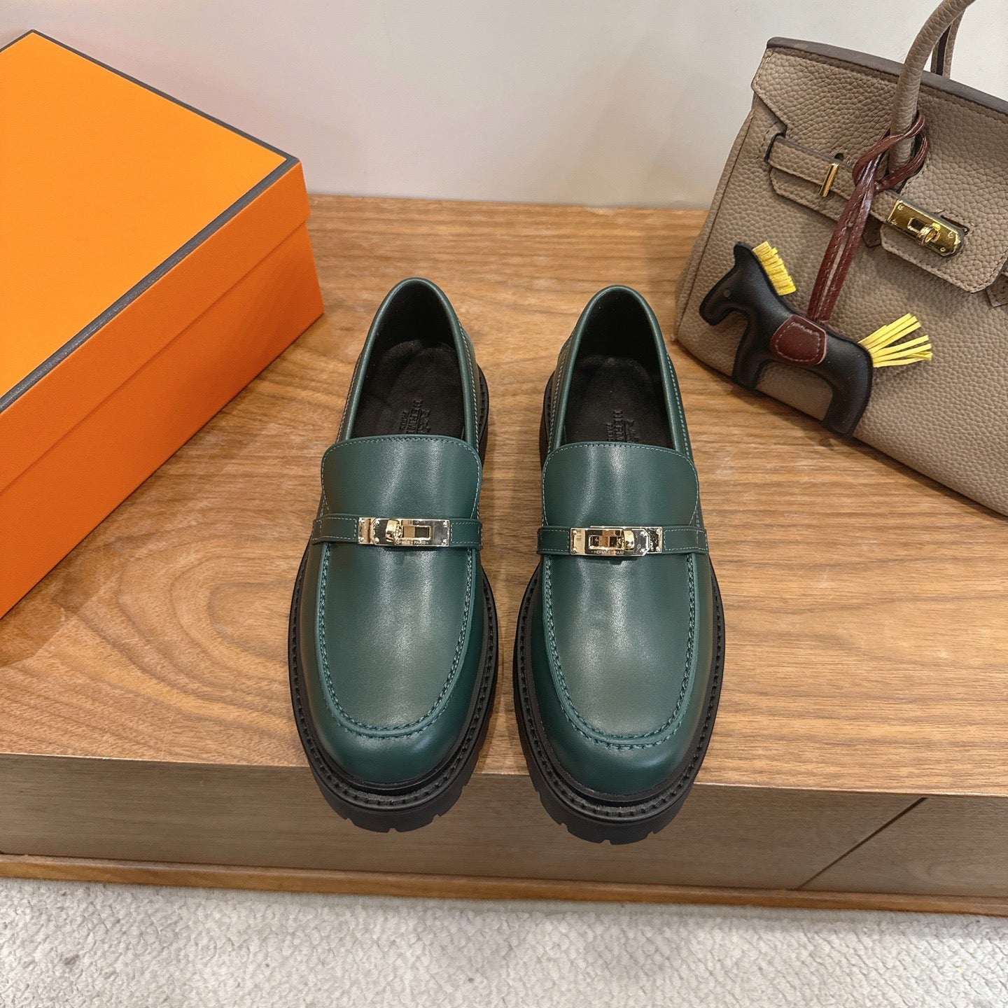 HM 26ss Loafers Dark Green Calfskin 638442