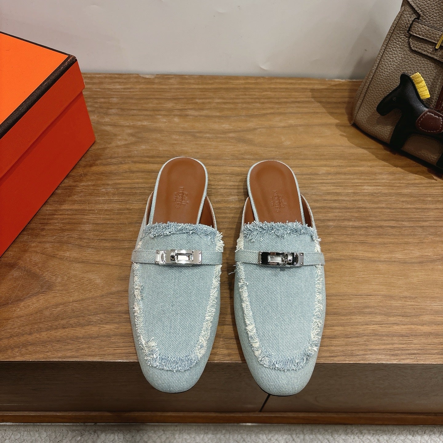 HM 26ss Mule Light Blue Denim Leather 638474