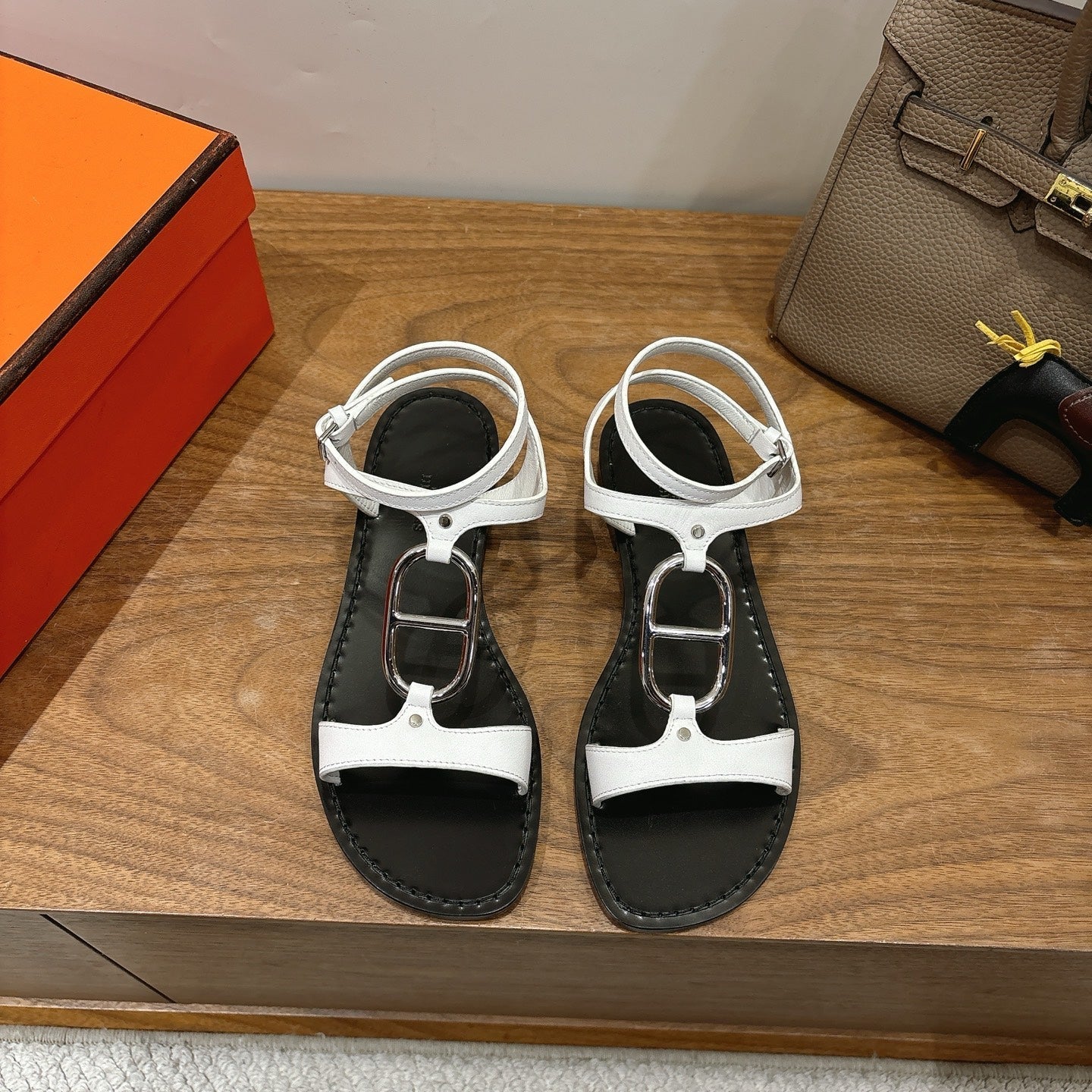 HM 26ss Sandals Black White Genuine Leather 638532