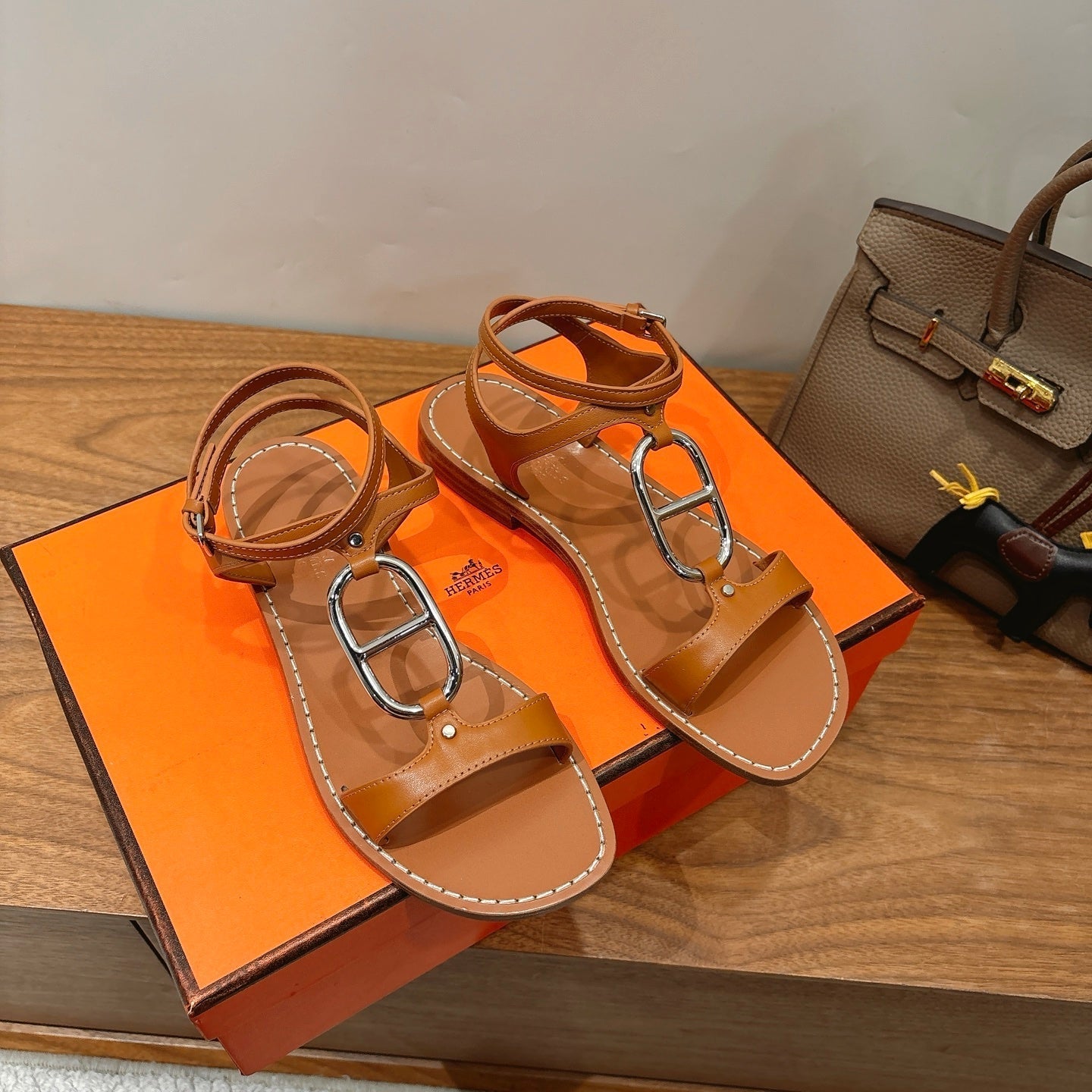 HM 26ss Sandals Camel Brown Genuine Leather 638534