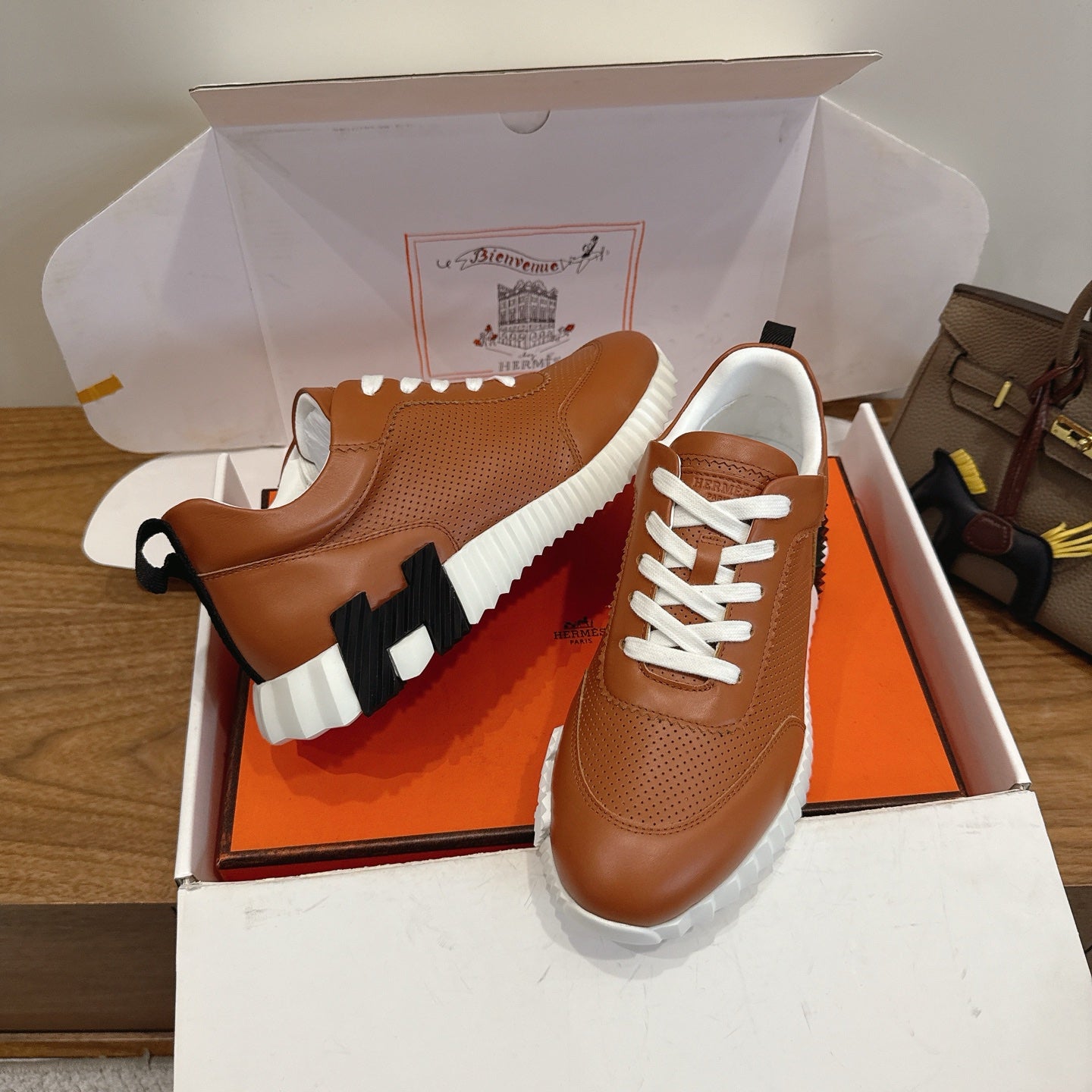 HM 26ss Sneakers Camel Brown Leather 638574